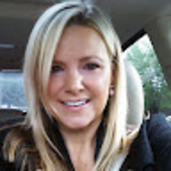 Meet your Posher, Christina - Picture 1 of 1